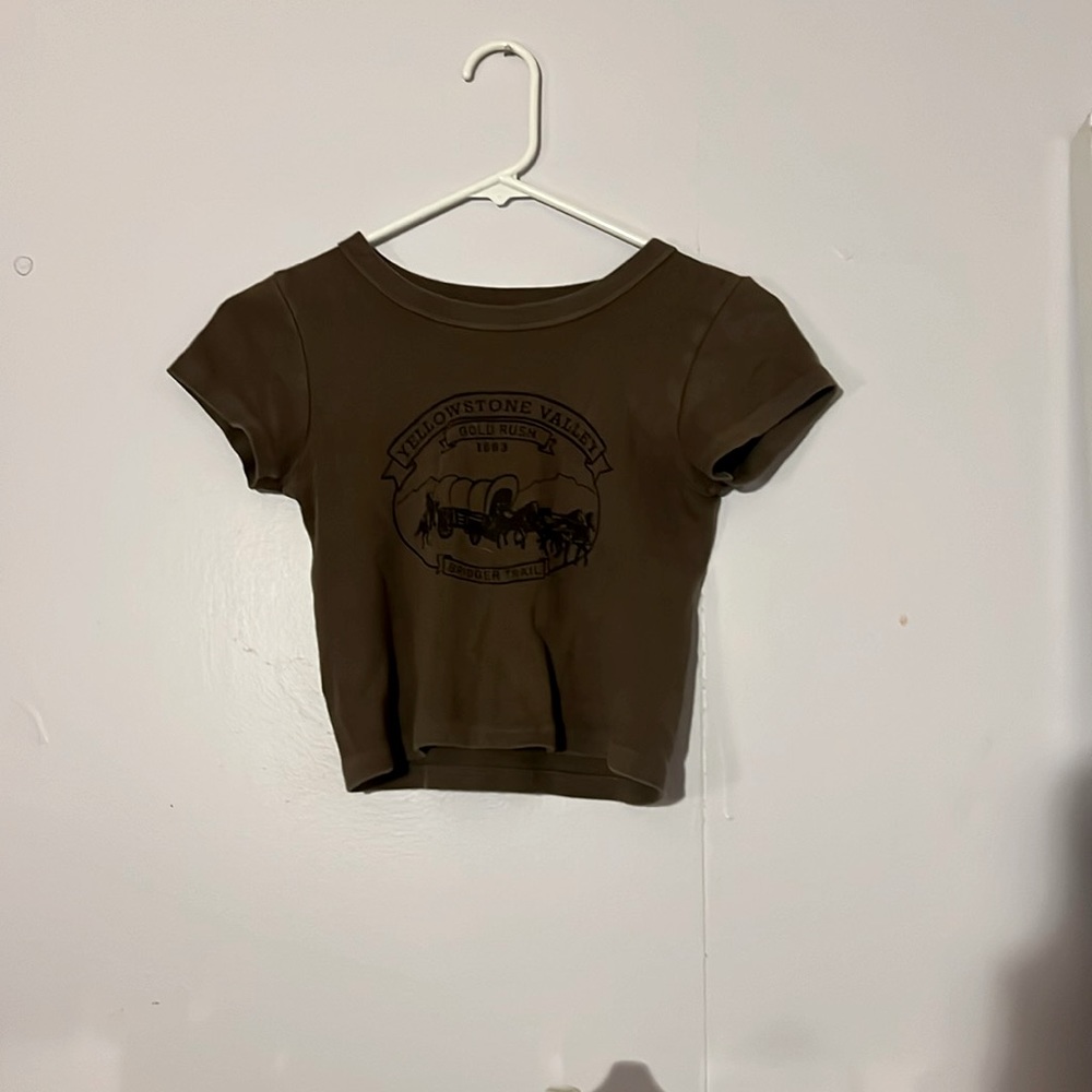 BRANDY MELVILLE SHIRT